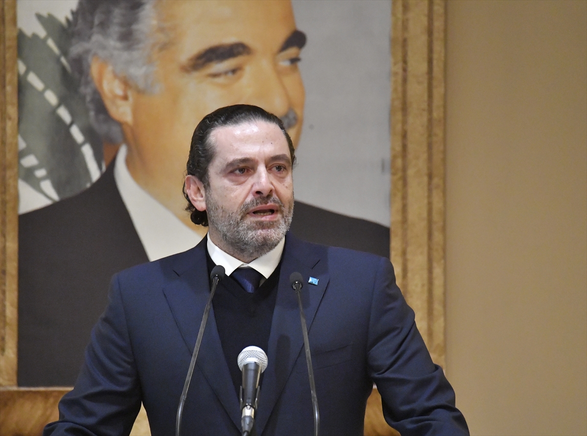 Eski Lübnan Başbakanı Hariri, siyasi faaliyetlerine ara verdiğini açıkladı: