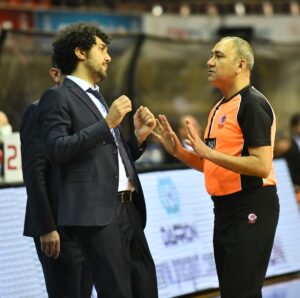- Gaziantep Basketbol: 82 - Beşiktaş Icrypex: 77