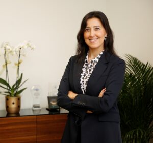 - 7 yaş ve üzerine hitap eden, kısa, okunabilir ve