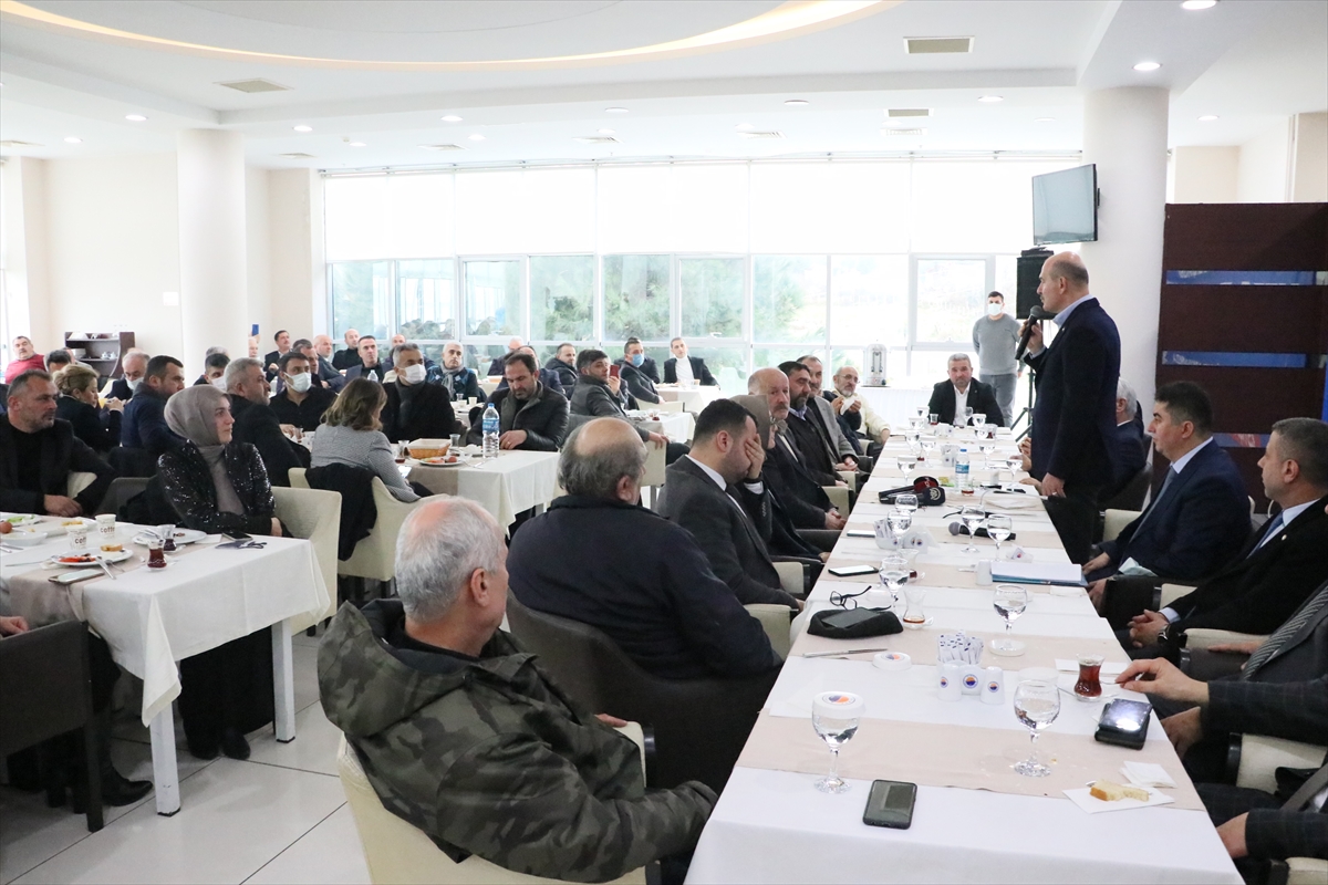 İçişleri Bakanı Soylu, Sinop'ta AK Parti İl Başkanlığının “Vefa Buluşması”na katıldı: