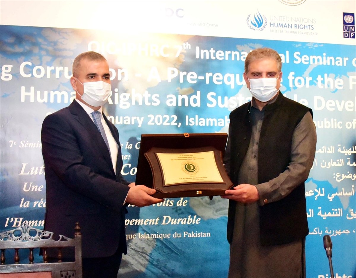 İİT Bağımsız Daimi İnsan Hakları Komisyonunun semineri Pakistan'da başladı