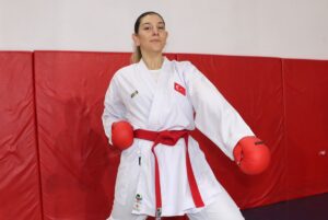 GAZİANTEP (AA) – FIRAT ÖZDEMİR – Karatede dünya ikinciliği ve