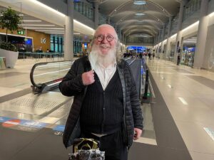 İSTANBUL (AA) – İstanbul'da kar yağışı nedeniyle mahsur kaldığı bölgeden