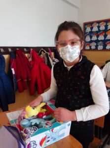 İZMİR (AA) – İzmir'deki depremde enkaz altından çıkarılan 3 yaşındaki