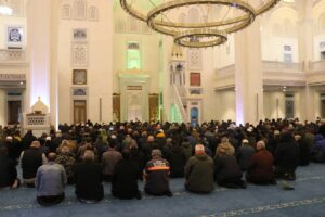 İZMİR (AA) – İzmir'deki camilerde Diyanet İşleri Başkanlığı tarafından "Sabah