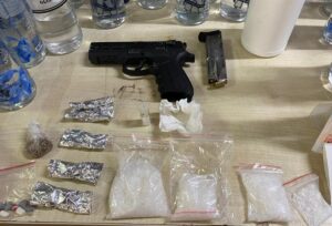 İZMİR (AA) – İzmir'de sahte içki imal edip satanlara yönelik