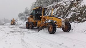 KAHRAMANMARAŞ (AA) – Kahramanmaraş’ın Elbistan ilçesinde arıcılık yapan Cuma Tat,