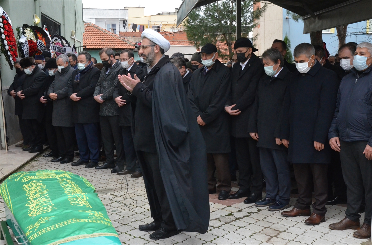 Karabük Valisi Gürel'in annesi Manisa’da son yolculuğuna uğurlandı