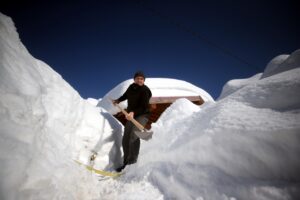 DÜZCE (AA) – Kar yağışının ardından beyaz örtüyle kaplanan Bolu