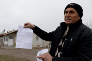 KAYSERİ (AA) – Kayseri'de arsasından geçtiğini iddia ettiği yolu, duvar