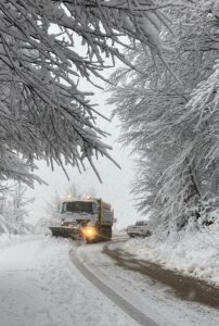 SAKARYA/KOCAELİ (AA) – Kocaeli'nin Kartepe ve Başiskele ilçelerinin yüksek kesimlerinde