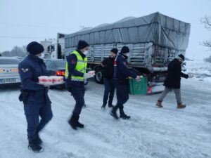 KONYA (AA) – Konya'nın Kulu ilçesinde yoğun kar yağışı ve