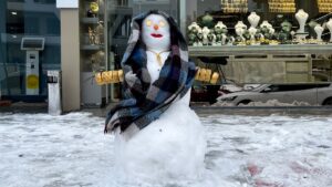 - Ankara Pursaklar'da kuyumculuk yapan Dursun Altuntaş'ın iş yerinin önünden