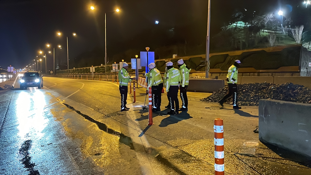 Maltepe'de kaza sonrası çekici bekleyen sürücü başka aracın çarpması sonucu öldü