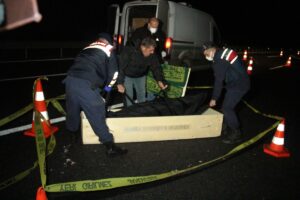 MANİSA (AA) – Manisa'nın Soma ilçesinde 2 motosikletin çarpışması sonucu