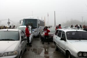 MUĞLA (AA) – Muğla-Denizli kara yolunda kar yağışı, sis ve