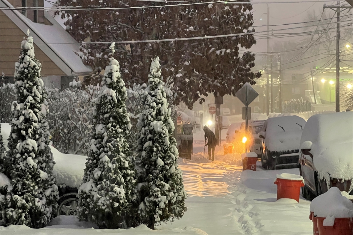 New York ve New Jersey bölgesine mevsimin ilk karı yağdı