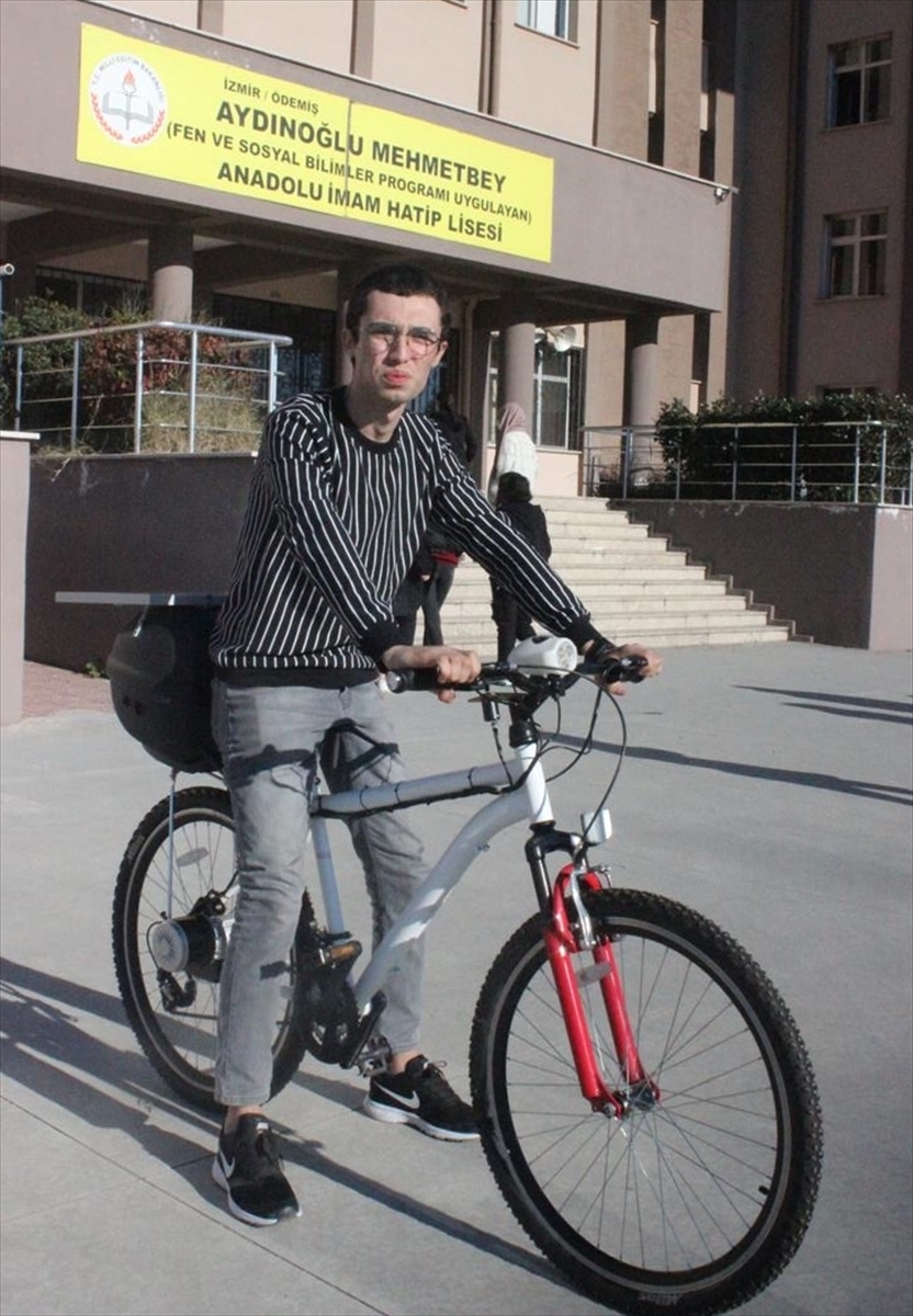 Ödemişli öğrenciden sensörlü baston ve güneş enerjili bisiklet projesi