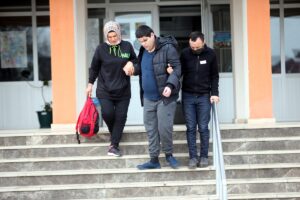 DÜZCE (AA) – Düzce'nin Gölyaka ilçesinde ailesinin desteğiyle yaşamını sürdüren