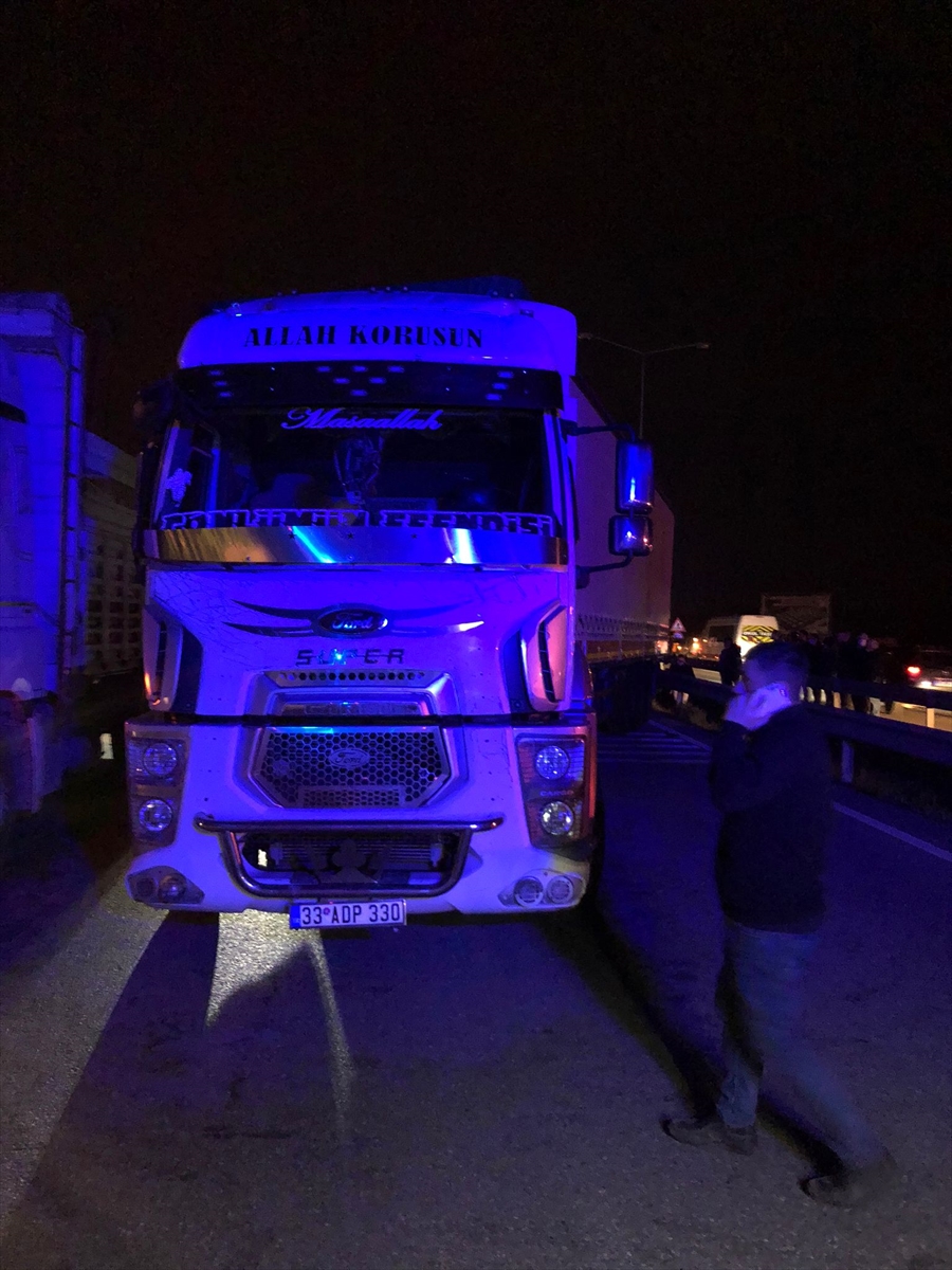 Samsun'da 4 tırın karıştığı trafik kazasında 1 kişi yaralandı