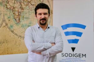 ESKİŞEHİR (AA) – DENİZ AÇIK – Anadolu Üniversitesi (AÜ) Sosyal