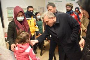 ŞANLIURFA (AA) – Şanlıurfa'nın Siverek ilçesinde yoğun kar yağışı ve