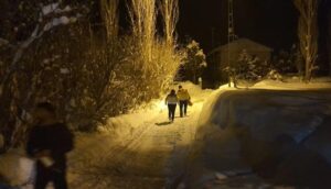 SİVAS (AA) – Sivas'ta kar yağışının ardından 696 köy yoluna