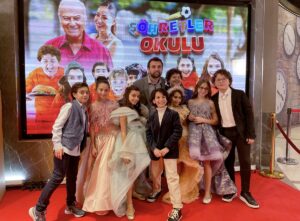 İSTANBUL (AA) – Yeşilçam'ın usta isimlerinden Ediz Hun'un Türkiye'nin sevilen