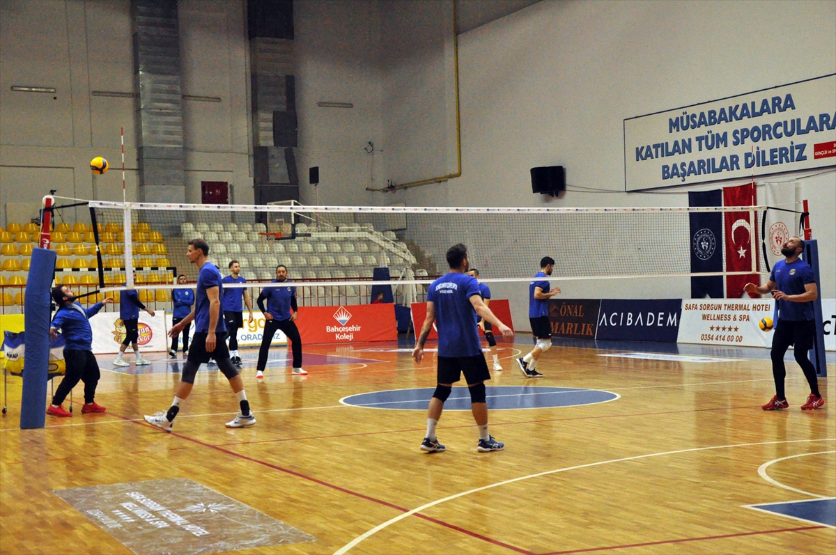 Sorgun Belediyespor, Tokat Belediye Plevne maçına hazırlanıyor