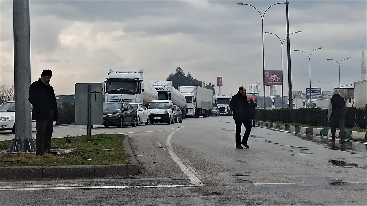 TAG Otoyolu Osmaniye'den Gaziantep yönüne trafiğe kapatıldı