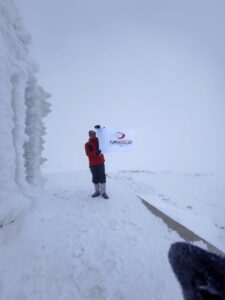 SİVAS (AA) – Suşehri'nde dağcı iki arkadaş, yerli otomobil TOGG