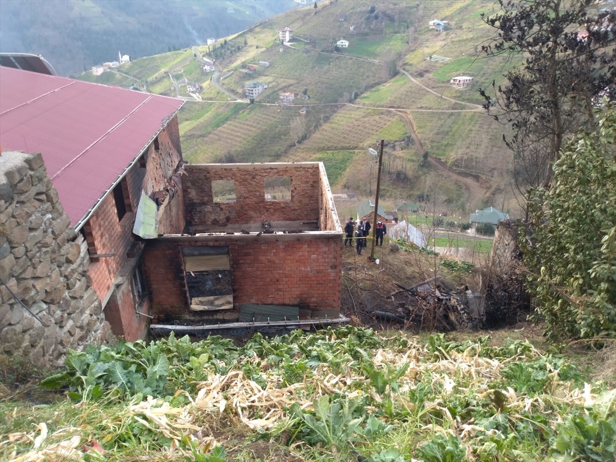 Trabzon'da çıkan yangında bir kişi öldü