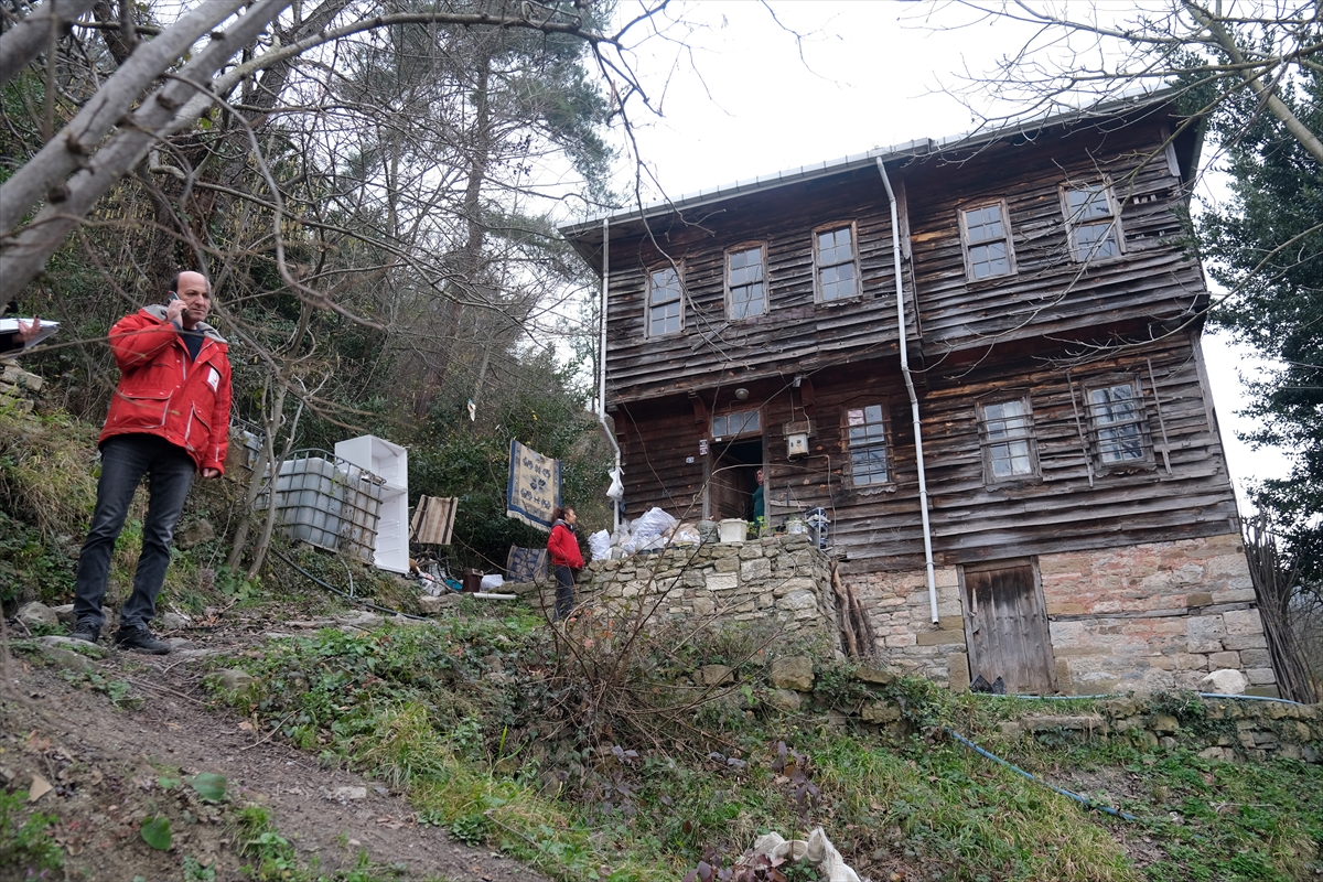 Türk Kızılay, Bozkurt'taki selzedelere mobilya ve beyaz eşya yardımını sürdürüyor