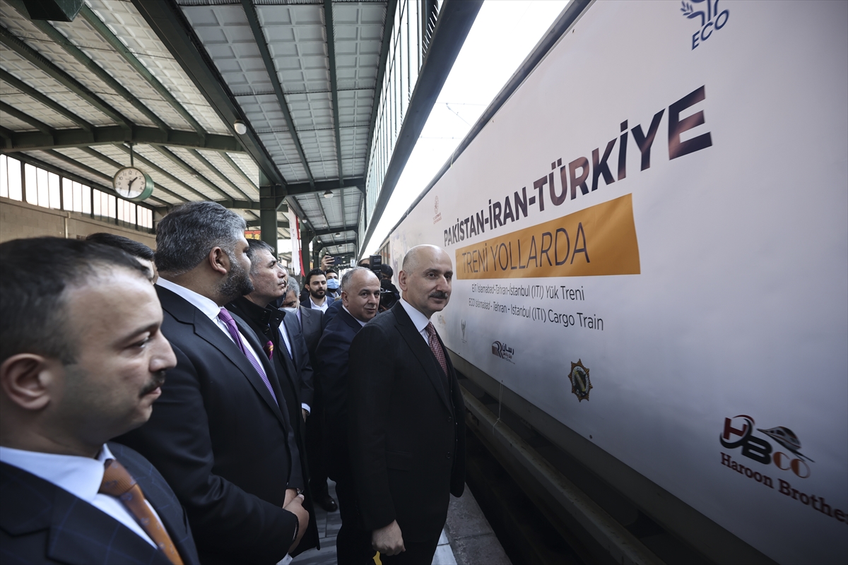 Yeniden sefere başlayan İslamabad-Tahran-İstanbul yük treni Ankara'ya ulaştı