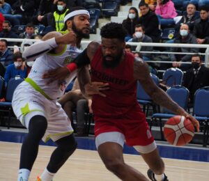 - Yukatel Merkezefendi Belediyesi Basket: 64 - Gaziantep Basketbol: 80