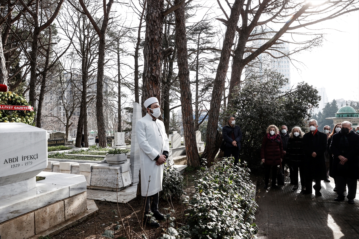 Abdi İpekçi, vefatının 43. yılında mezarı başında anıldı