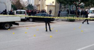ADANA (AA) – Adana'nın merkez Çukurova ilçesinde otomobilinde silahlı saldırıya