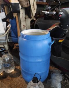 ADANA (AA) – Adana'da 1892 litre sahte içki ile gümrük