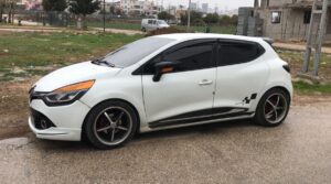 ADANA (AA) – Seyhan'da bir kişi otomobilinde uğradığı silahlı saldırıda