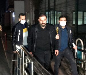 ADANA (AA) – Adana'da yasa dışı bahis oynatarak haksız kazanç