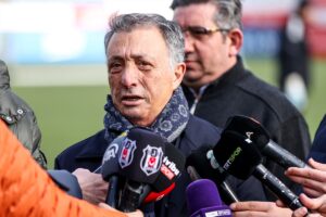 İSTANBUL (AA) – Beşiktaş Kulübü Başkanı Ahmet Nur Çebi, Benfica'dan