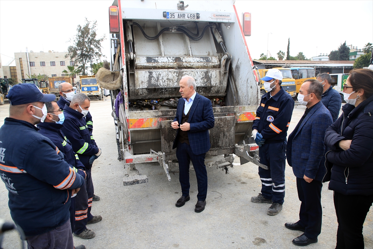 Akdeniz Belediyesi temizlik çalışanlarına koku tazminatı verecek