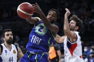 - Anadolu Efes: 84 - TOFAŞ: 77