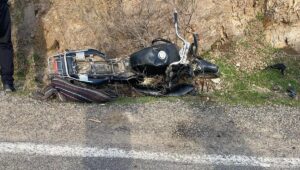 BALIKESİR (AA) – Balıkesir'in Ayvalık ilçesinde motosikletin devrilmesi sonucu bir