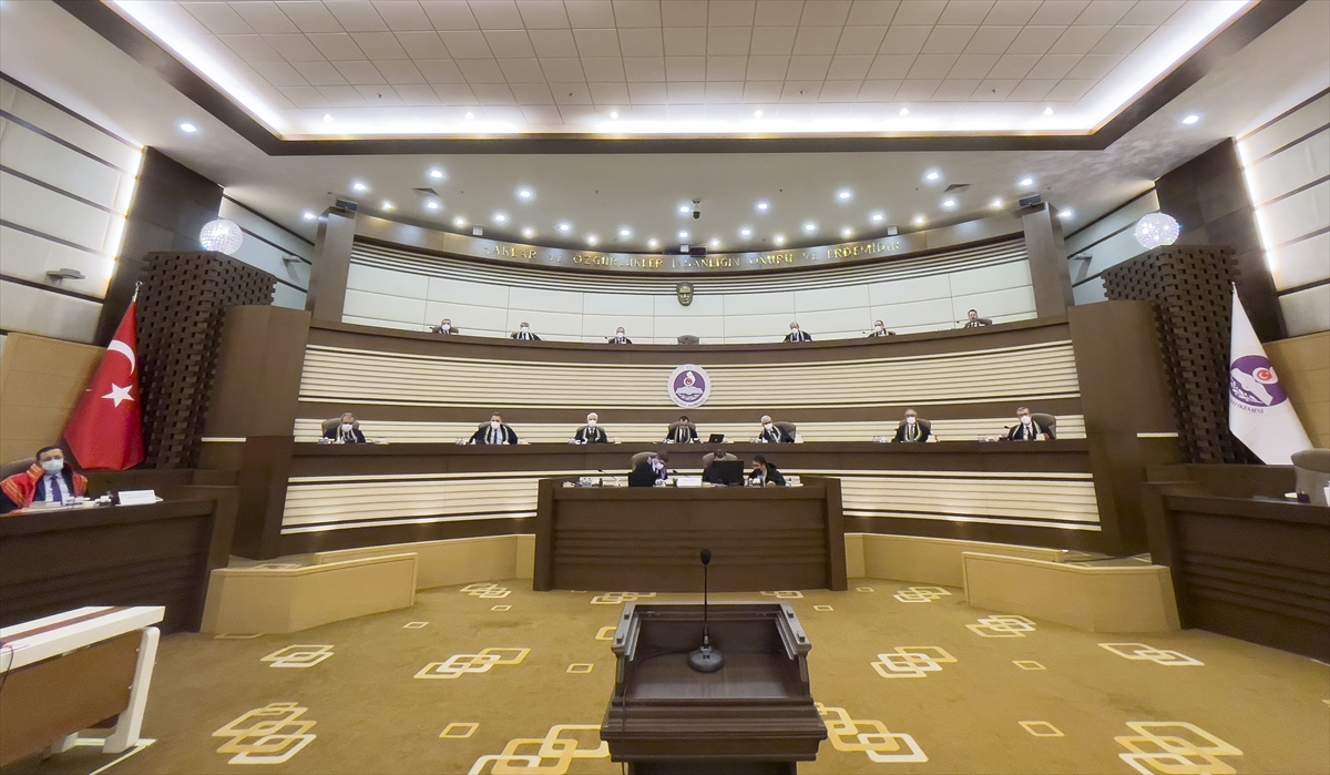 “Balyoz davası”nı onayan eski Yargıtay üyelerinin Yüce Divan'da yargılanmasına başlandı