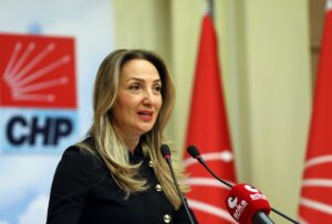 ANKARA (AA) – CHP Kadın Kolları Genel Başkanı Aylin Nazlıaka,
