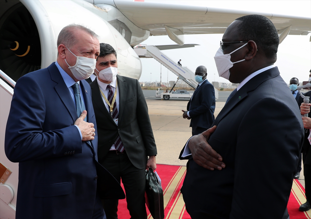 Cumhurbaşkanı Erdoğan Senegal'e geldi