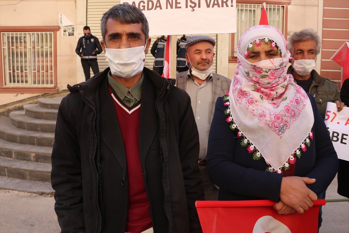 Diyarbakır annelerinin oturma eylemine Muş'tan gelen iki aile daha katıldı