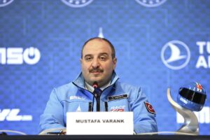 İSTANBUL (AA) – Sanayi ve Teknoloji Bakanı Mustafa Varank, Elektrikli