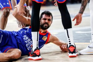 - Galatasaray Nef: 91 - Anadolu Efes: 103